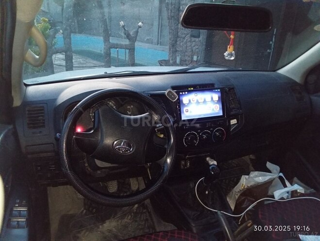 Toyota Hilux 2013, 267,000 km - 3.0 l - Bakı
