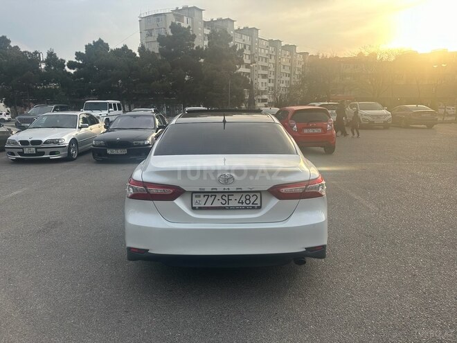 Toyota Camry-10