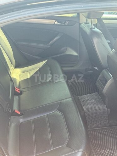 Volkswagen Passat 2015, 220,000 km - 1.8 l - Bakı