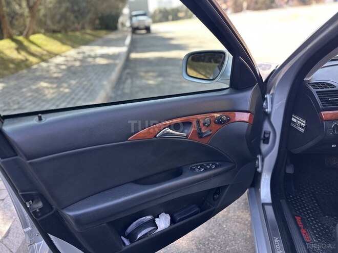 Mercedes E 220 d 2006, 308,000 km - 2.2 л - Bakı