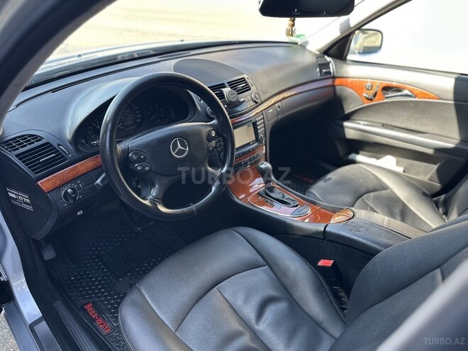 Mercedes E 220 d 2006, 308,000 km - 2.2 л - Bakı