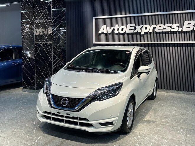 Nissan Note-2