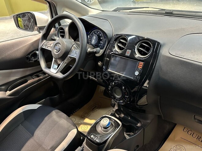 Nissan Note-6