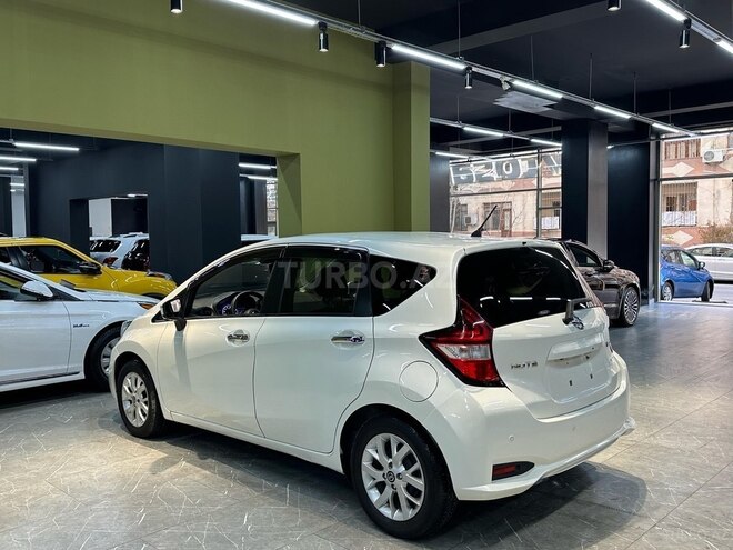 Nissan Note-9