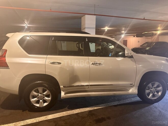 Toyota Land Cruiser Prado 2013, 136,000 km - 2.7 л - Bakı