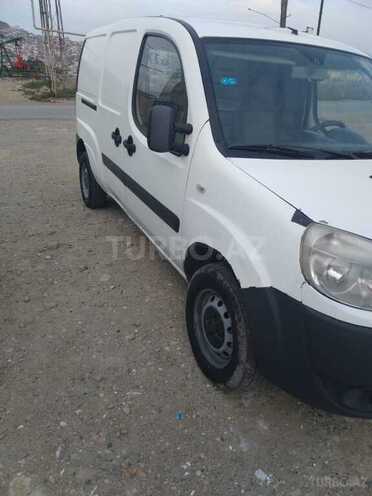 Fiat Doblo 2010, 260,000 km - 1.3 l - Bakı
