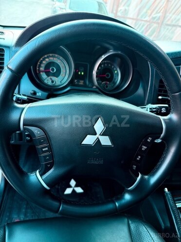 Mitsubishi Pajero 2008, 173,200 km - 3.0 л - Bakı