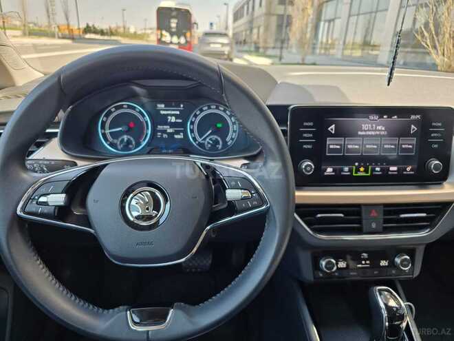 Skoda Kamiq 2023, 33,000 km - 1.6 л - Bakı