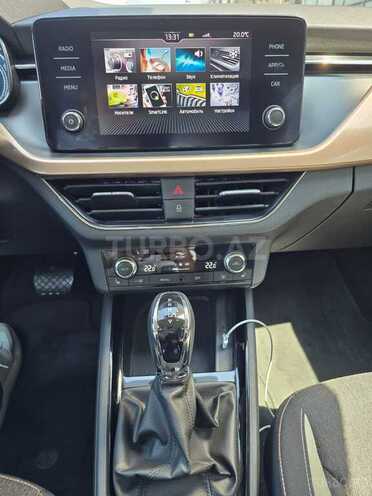 Skoda Kamiq 2023, 33,000 km - 1.6 л - Bakı