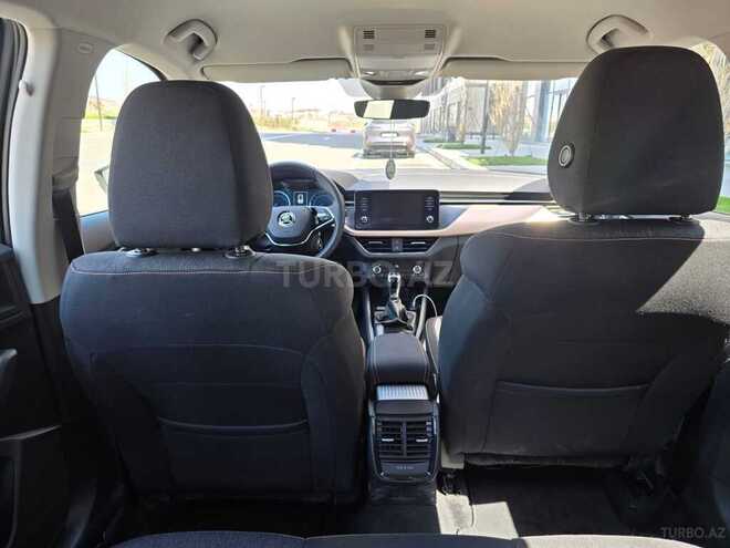 Skoda Kamiq 2023, 33,000 km - 1.6 л - Bakı