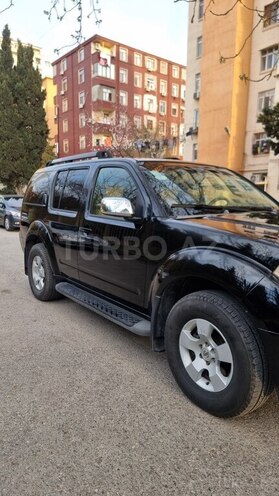 Nissan Pathfinder 2006, 250,500 km - 4.0 l - Bakı