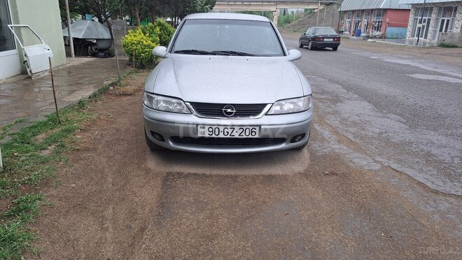 Opel Vectra 1999, 156,000 km - 2.0 l - Qazax