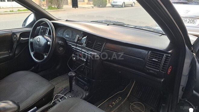 Opel Vectra 1999, 156,000 km - 2.0 l - Qazax