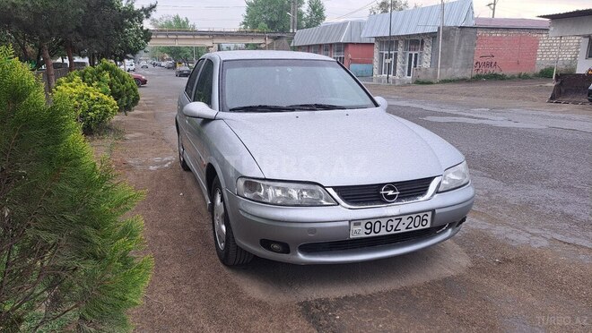 Opel Vectra 1999, 156,000 km - 2.0 l - Qazax