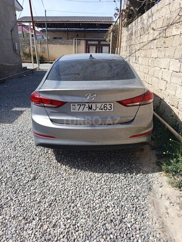 Hyundai Elantra 2016, 127,138 km - 2.0 l - Bakı