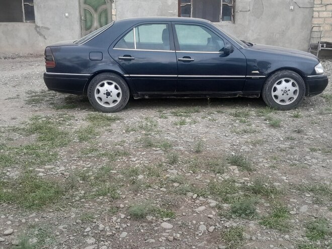 Mercedes C 280 1996, 300,000 km - 2.8 l - Gəncə