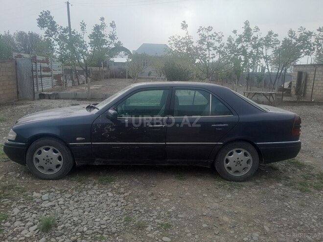 Mercedes C 280 1996, 300,000 km - 2.8 l - Gəncə