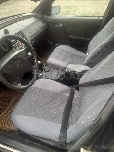 Mercedes C 280 1996, 300,000 km - 2.8 l - Gəncə