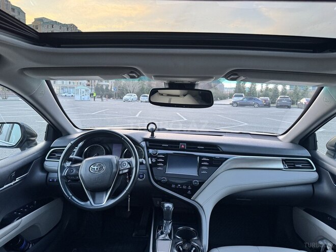 Toyota Camry-7