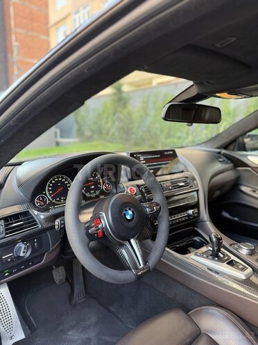 BMW M6 2014, 110,000 km - 4.4 l - Bakı