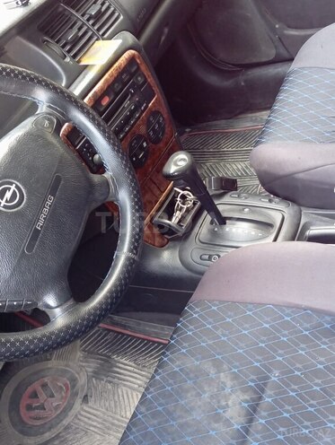 Opel Vectra 1997, 245,000 km - 2.5 l - Bakı