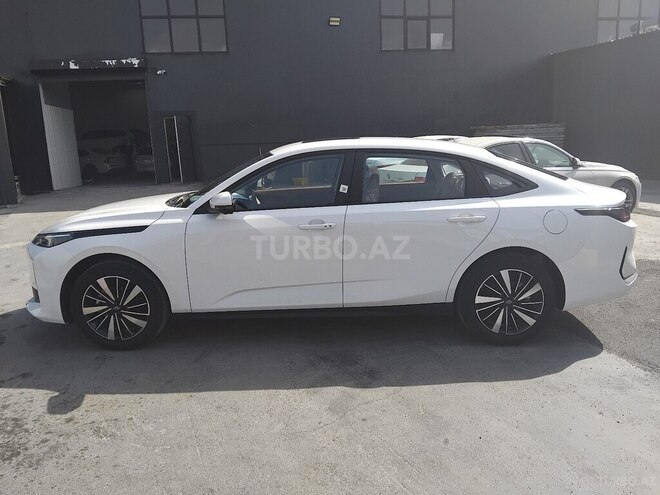 Changan Qiyuan A05 2025, 0 km - 1.5 л - Bakı
