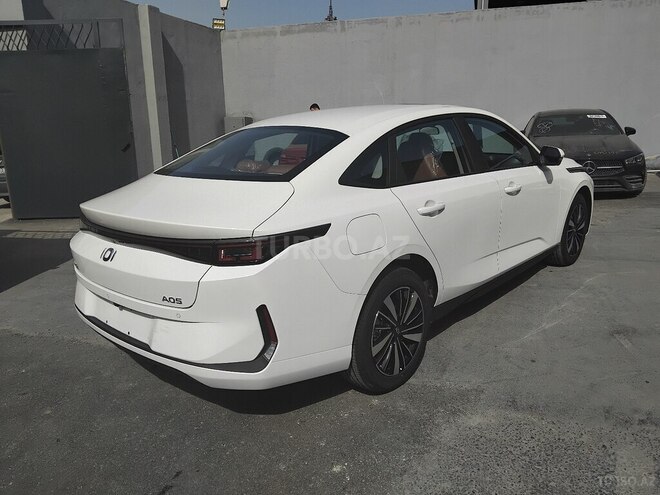 Changan Qiyuan A05 2025, 0 km - 1.5 л - Bakı