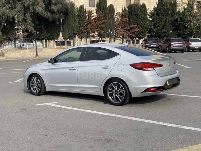 Hyundai Elantra 2019, 138,404 km - 2.0 l - Bakı