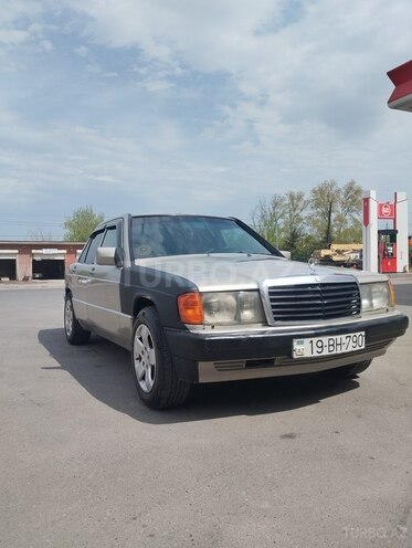 Mercedes 190 1988, 350,000 km - 2.3 l - Beyləqan