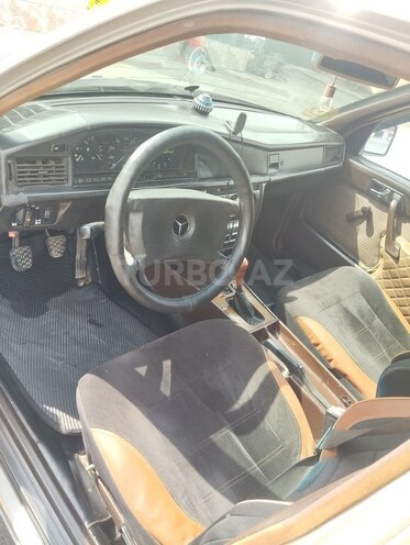 Mercedes 190 1988, 350,000 km - 2.3 l - Beyləqan
