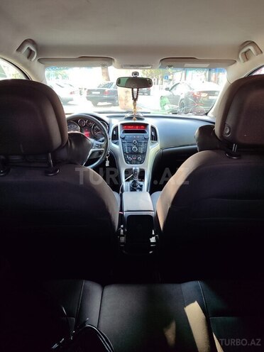 Opel Astra 2011, 198,000 km - 1.4 l - Gəncə