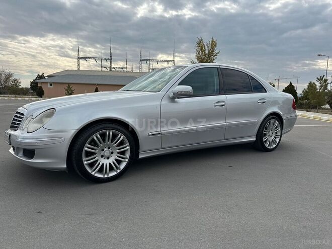 Mercedes E 200 2008, 294,000 km - 1.8 l - Naxçıvan