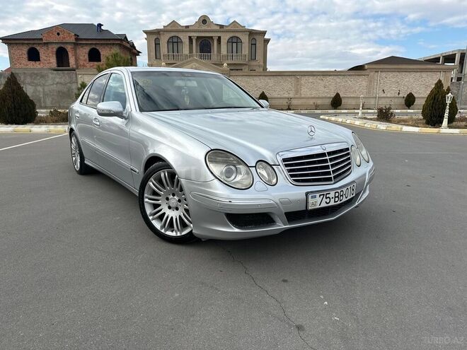 Mercedes E 200 2008, 294,000 km - 1.8 l - Naxçıvan