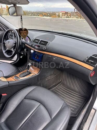 Mercedes E 200 2008, 294,000 km - 1.8 l - Naxçıvan