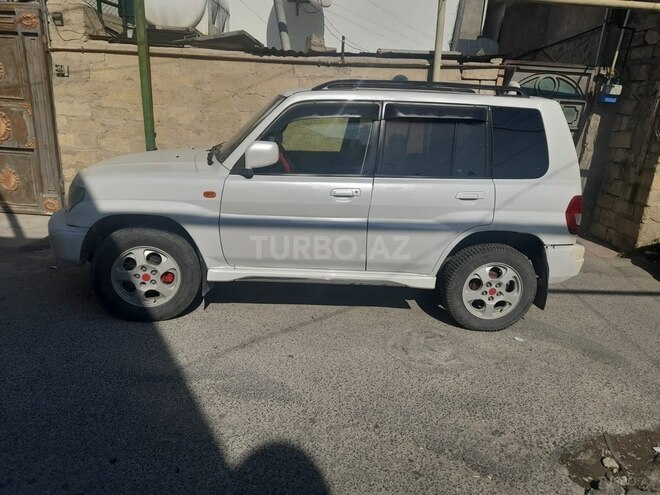 Mitsubishi Pajero io 2000, 266,800 km - 1.8 л - Bakı