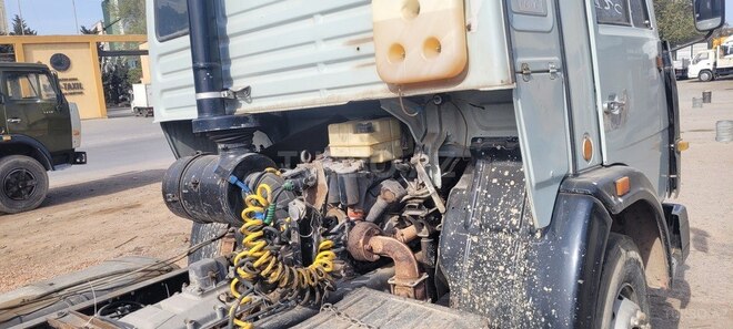 KamAz 54115 2002, 200,000 km - 11.0 l - Bakı