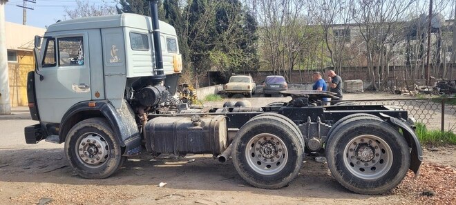 KamAz 54115 2002, 200,000 km - 11.0 l - Bakı
