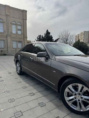 Mercedes E 200 d 2009, 385,000 km - 2.2 l - Bakı