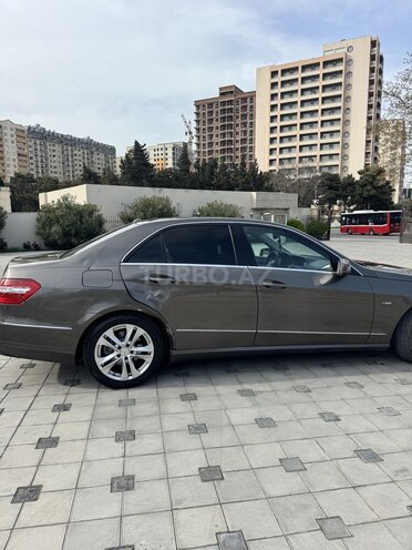 Mercedes E 200 d 2009, 385,000 km - 2.2 l - Bakı