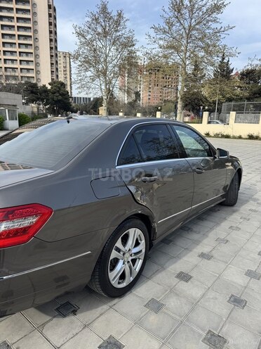 Mercedes E 200 d 2009, 385,000 km - 2.2 l - Bakı