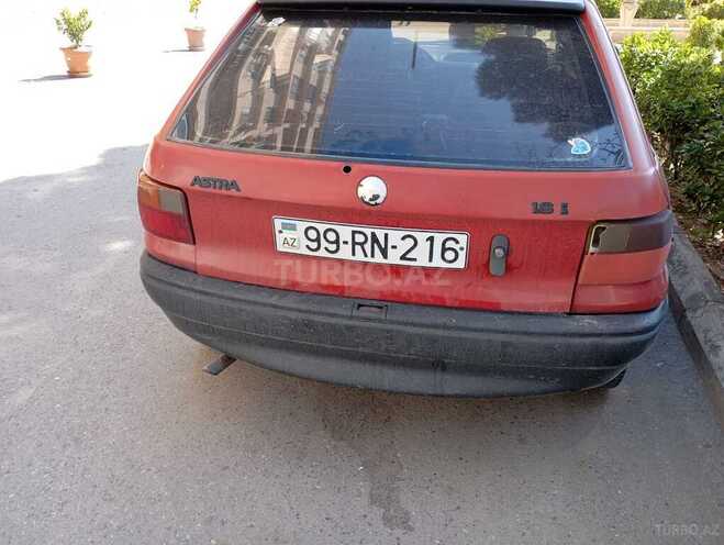 Opel Astra 1992, 380,000 km - 1.8 l - Bakı