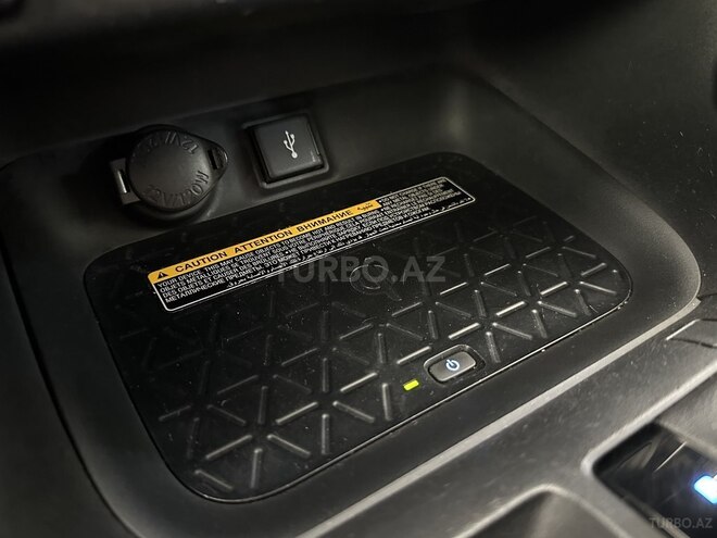 Toyota RAV4-18