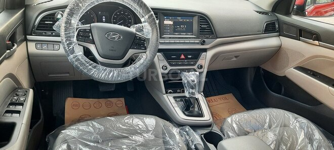 Hyundai Elantra 2017, 124,000 km - 2.0 л - Bakı