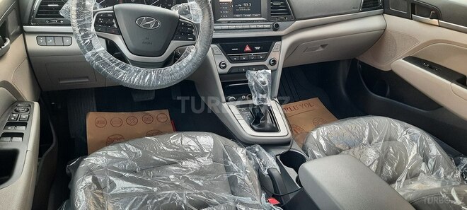Hyundai Elantra 2017, 124,000 km - 2.0 л - Bakı