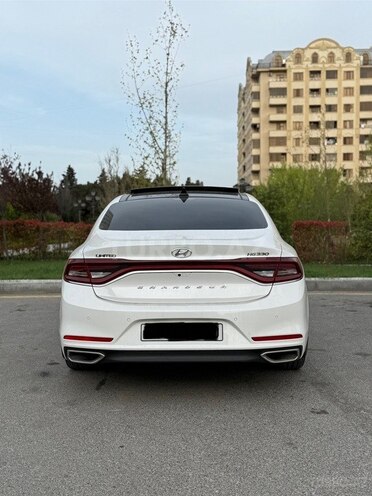Hyundai Grandeur-2