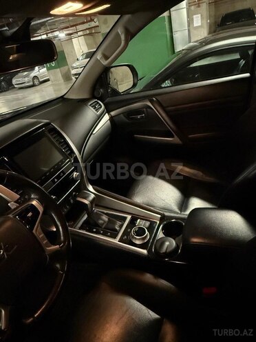 Mitsubishi Pajero Sport 2020, 129,000 km - 3.0 l - Bakı