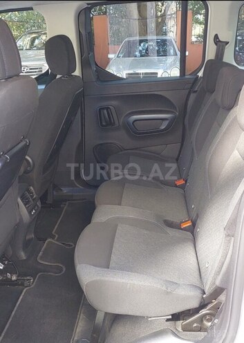 Peugeot Rifter 2024, 43,800 km - 1.6 л - Bakı