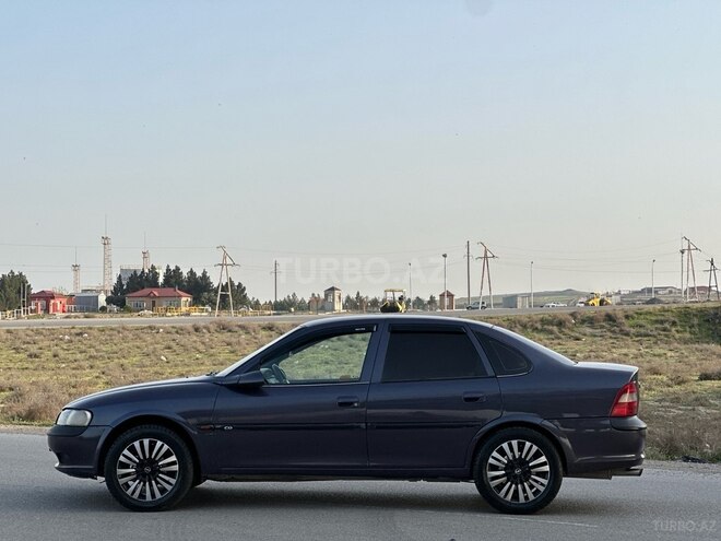Opel Vectra 1996, 256,000 km - 1.8 l - Sumqayıt