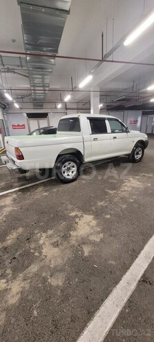 Mitsubishi L200 1999, 225,000 km - 2.5 л - Bakı