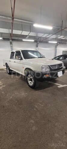 Mitsubishi L200 1999, 225,000 km - 2.5 л - Bakı